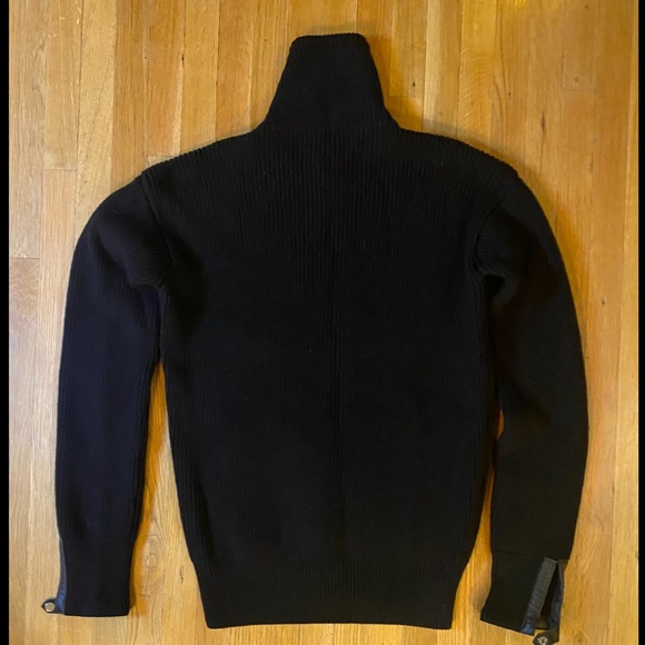 GUCCI Cardigan Sweater - Picture 2 of 15